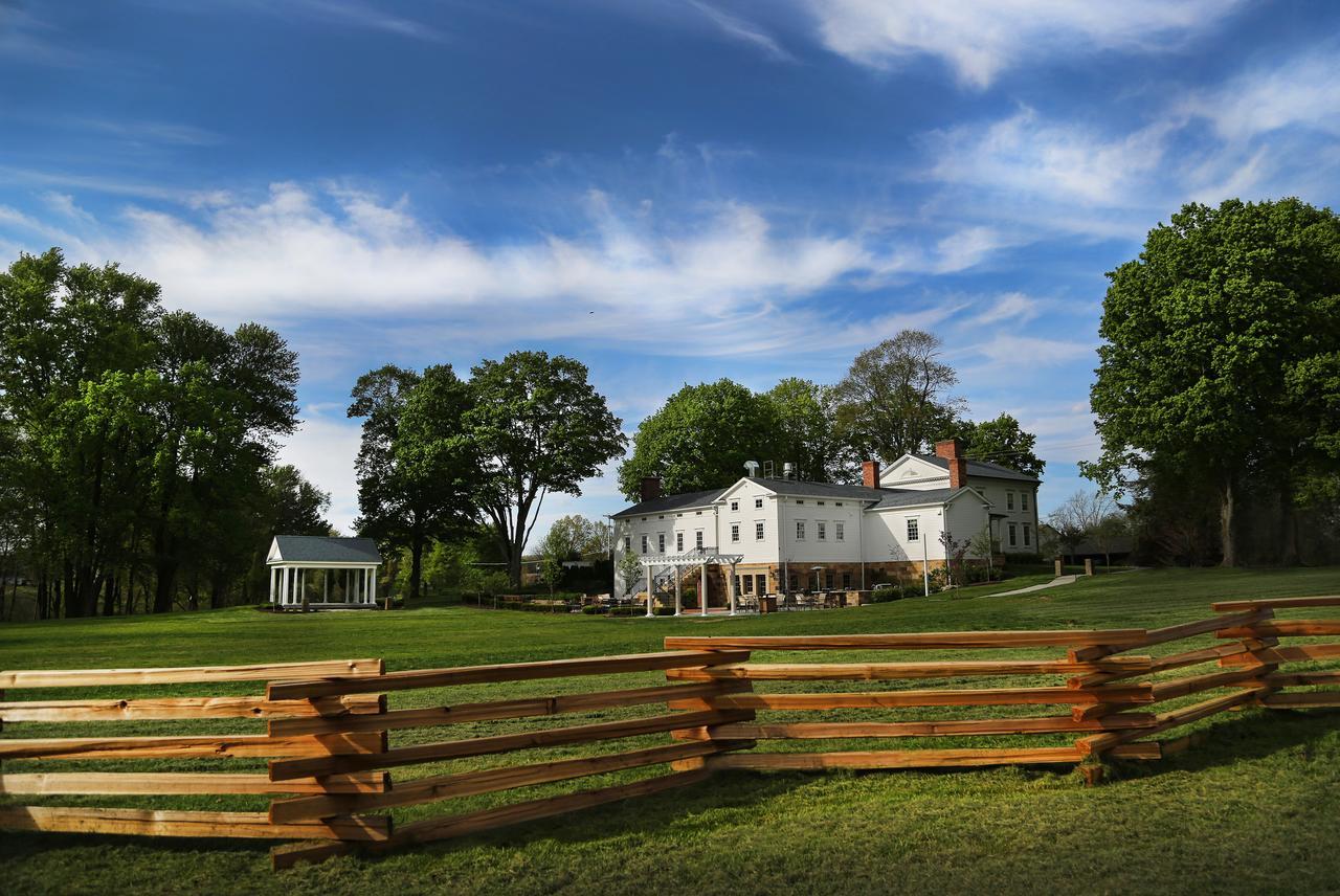 Peter Allen Inn & Event Center Kinsman Экстерьер фото